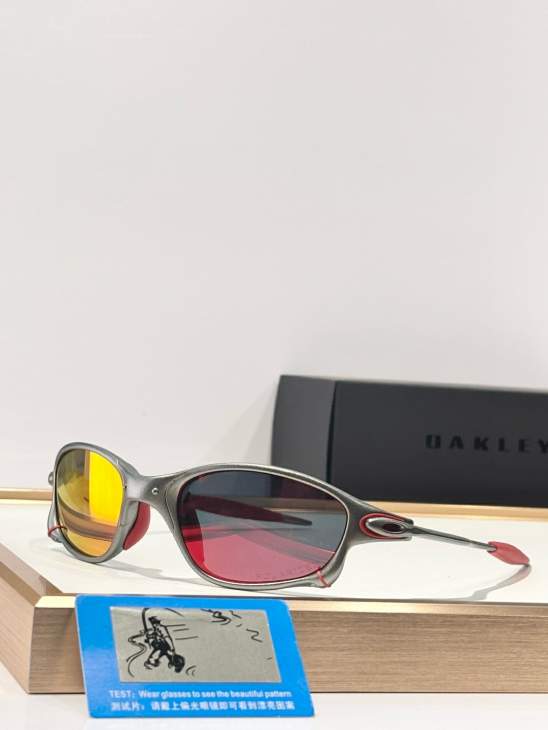 Picture of Oakley Sunglasses _SKUfw76406664fw